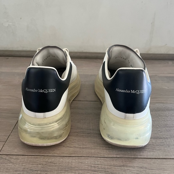 ALEXANDER MCQUEEN • oversized transparent sole sneaker size 39 - Picture 4 of 12